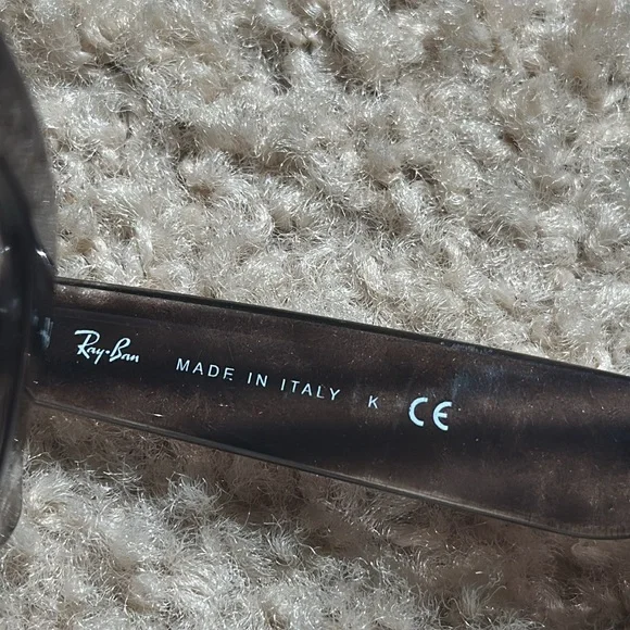 Raybans Unisex Wayfarer Gray Striped Sunglasses RB2132 - Picture 9 of 9